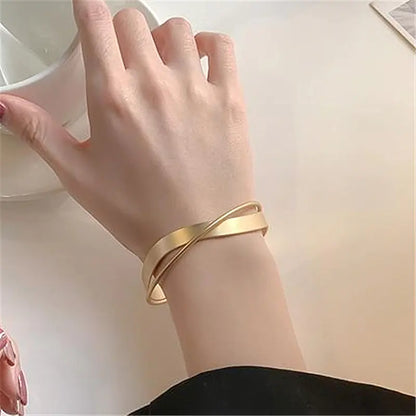 Simple Wave Cross Bracelet