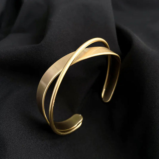 Simple Wave Cross Bracelet