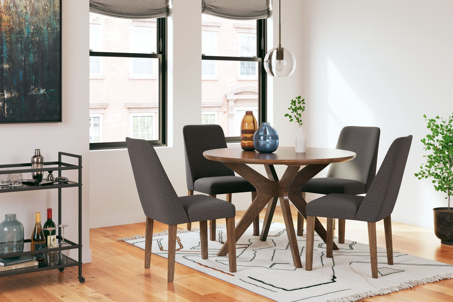 Lyncott - Dining Room Table Set